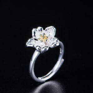 梨の花のリング シルバー　上品　0272