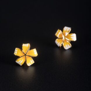 花のピアス 花 シルバー P013