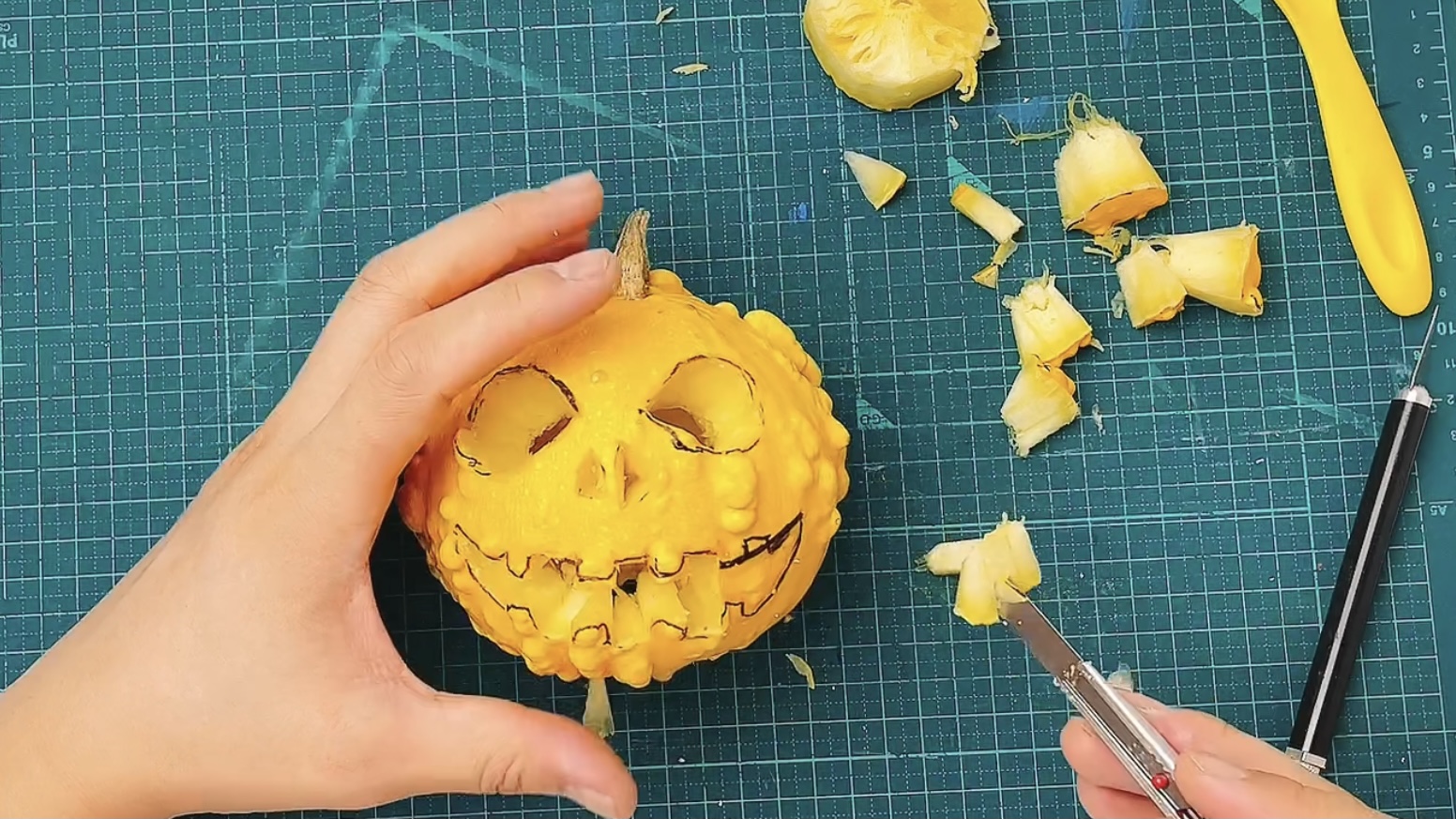 かぼちゃランタンの作り方