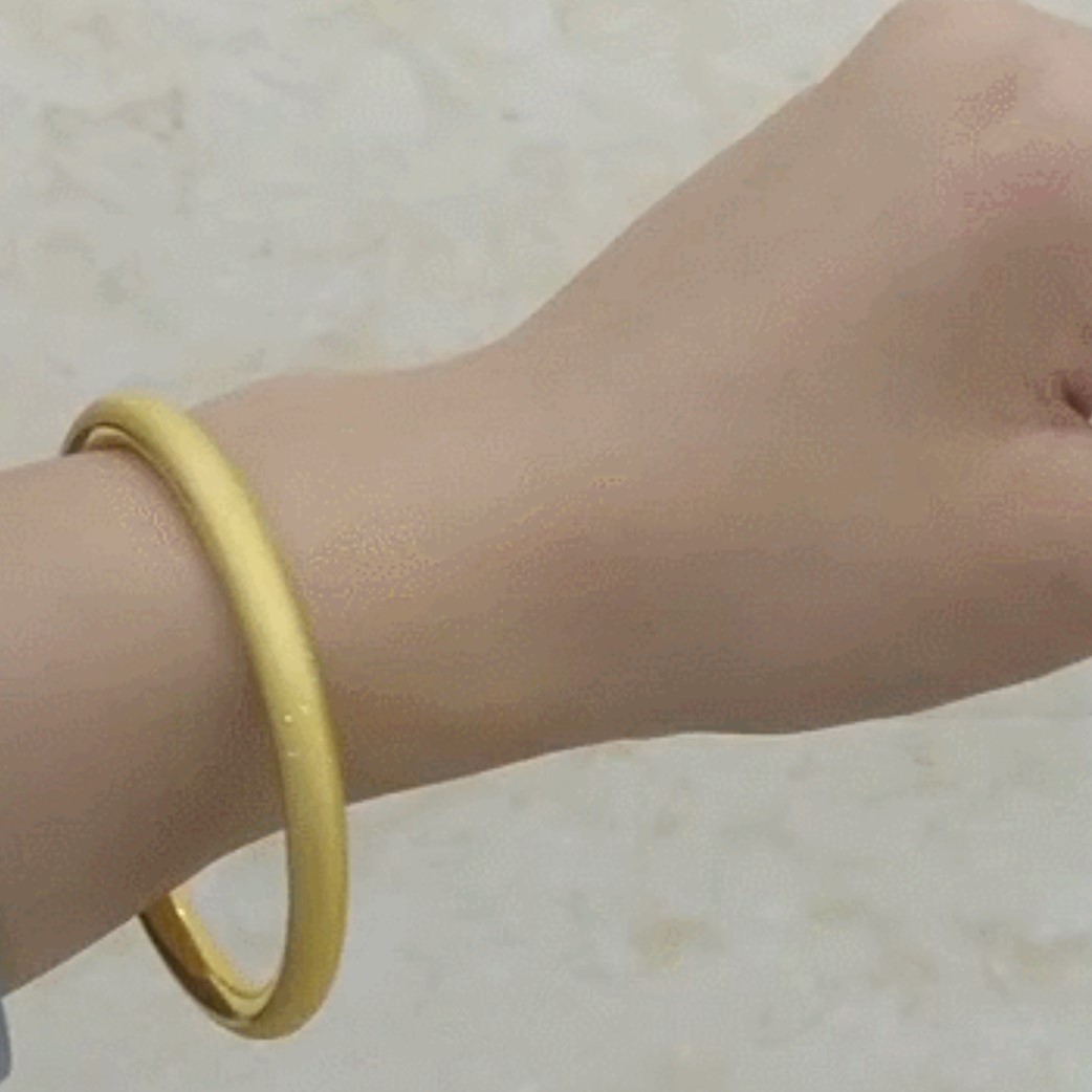 ラウンドタイプバングル（O字型）の付け方