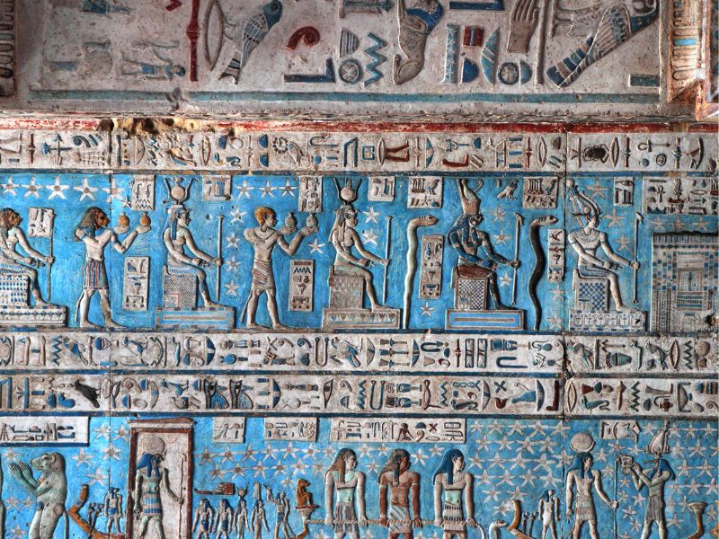 蛇モチーフのリングの意味と象徴性