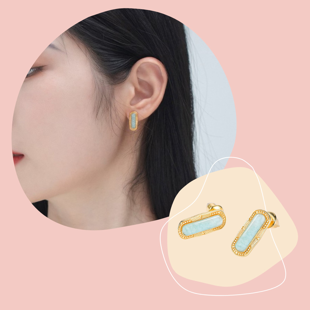 シンプルなデザインのピアス