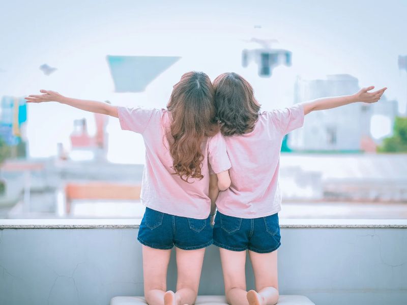 女友達とお揃いアクセサリーの魅力は?