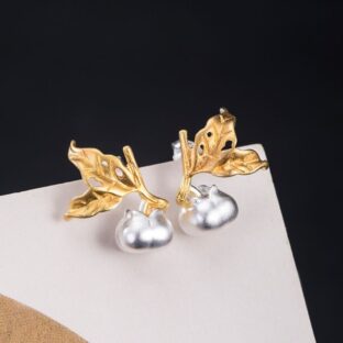 柿のピアス - 秋の季節を感じさせるデザイン P156