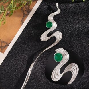 流れる川のかんざし - 自然の美しさと静けさを表現したデザイン　K173