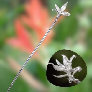 ダンドクの花のかんざし - まるで本物の花が咲いている　K178