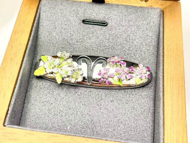 愛と優しさが溢れるバレッタの贈り物の魅力