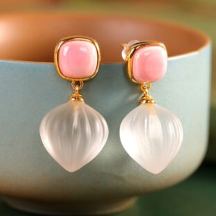 コンクパールのピアス - 繊細でありながらも存在感がある P205