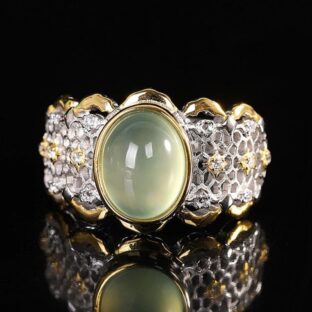 レースリング - マスカットのような爽やかで淡い緑色が特徴のプレナイト R454