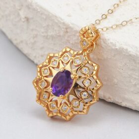 アメジストのペンダント- 神秘的で魅力的な雰囲気を醸し出す　N153